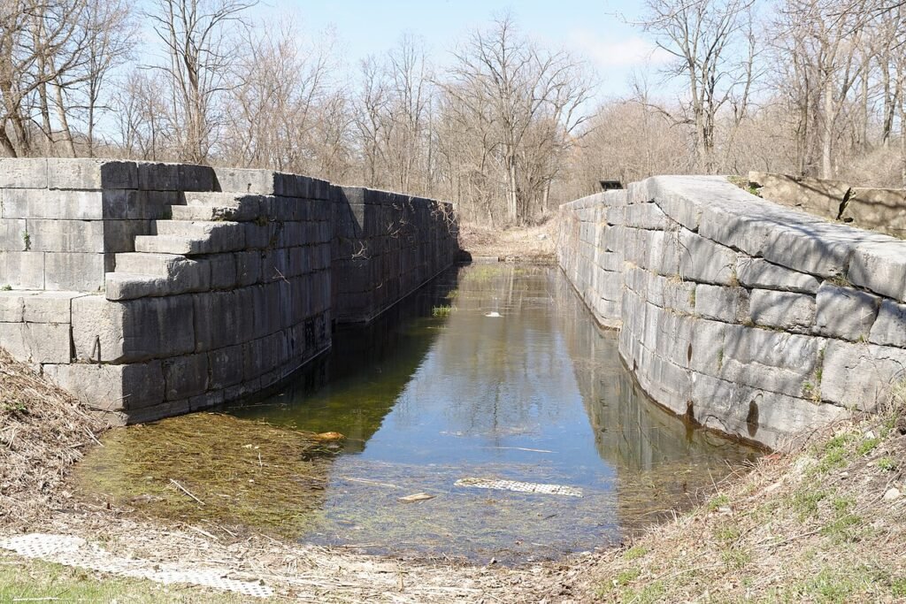 Enlarged Erie Lock 33