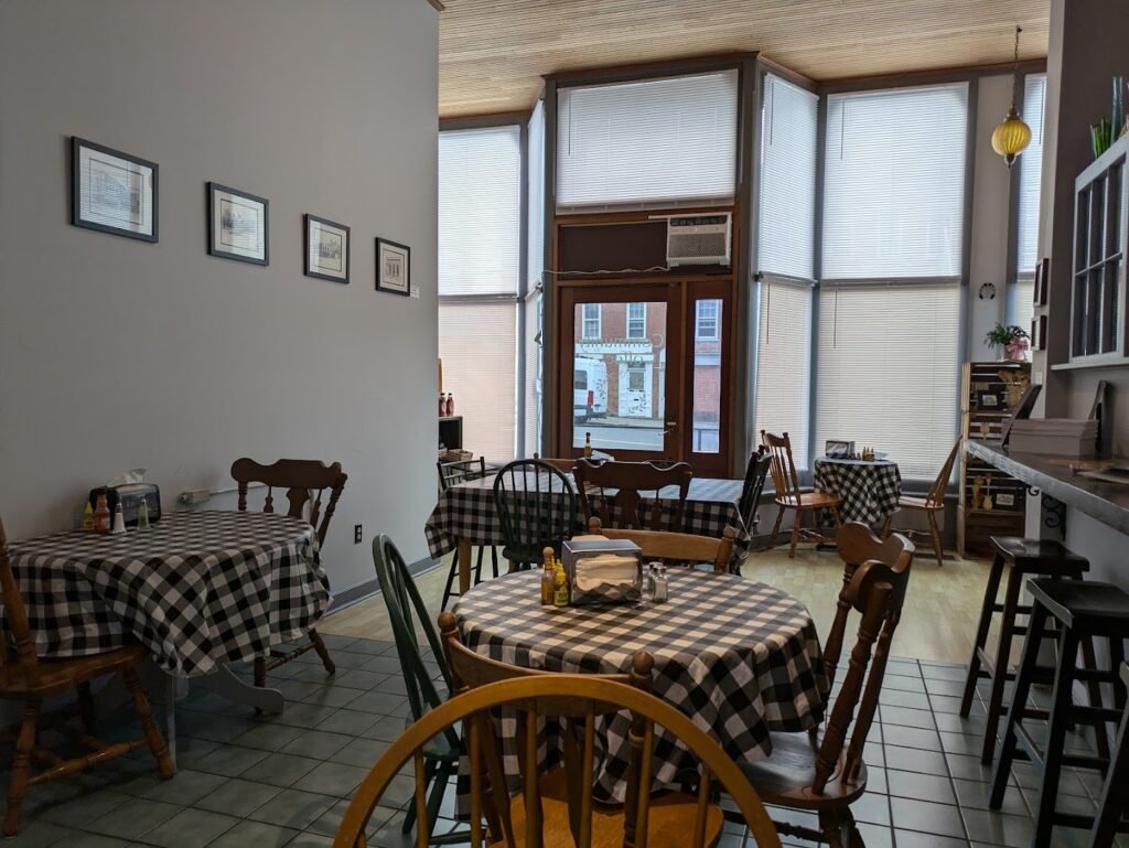 Lyons Newark Community Coffee And Cafe