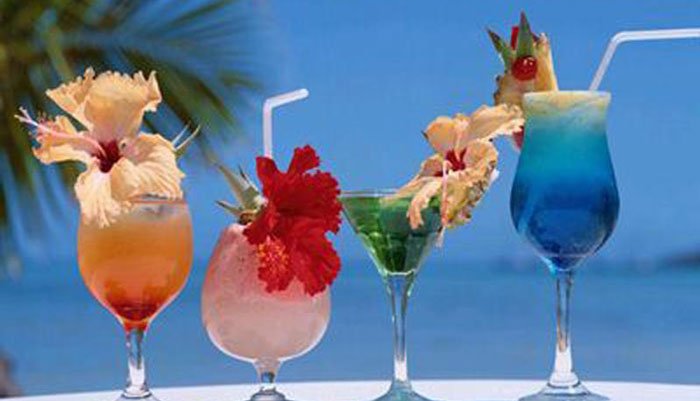 Captain John's Restaurant & Tiki Bar