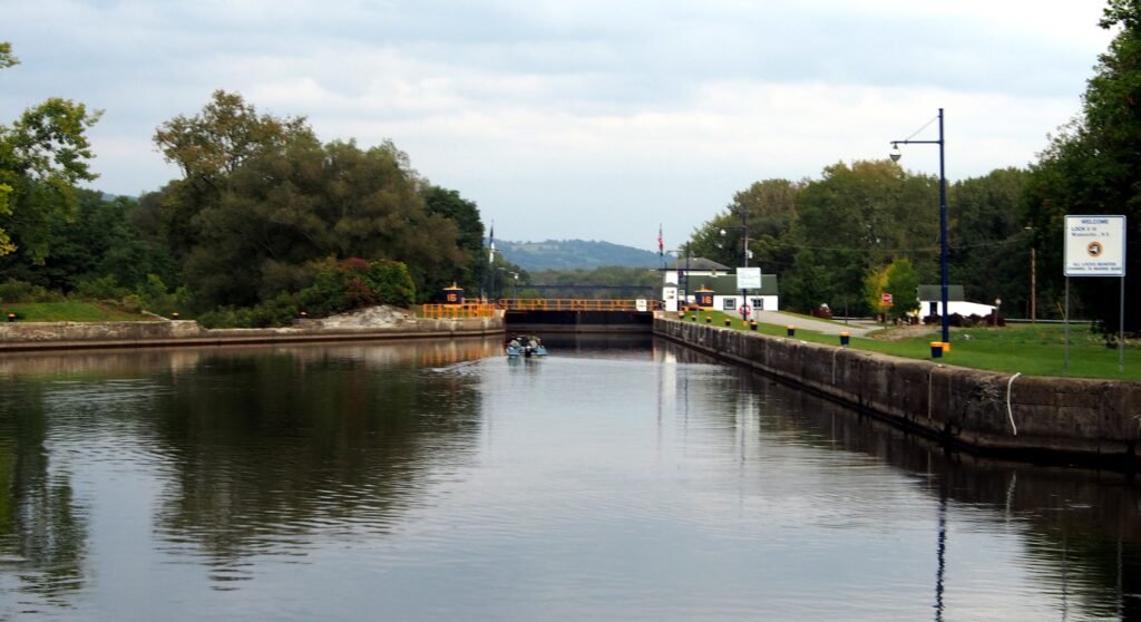 Erie Canal Lock E16 — St. Johnsville