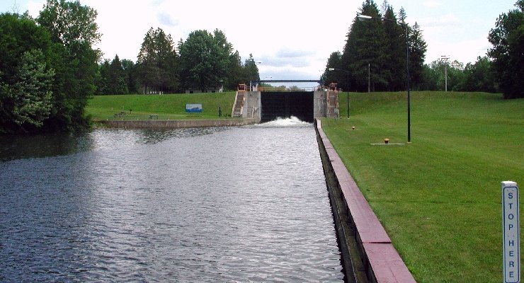 Erie Canal Lock E22 — New London