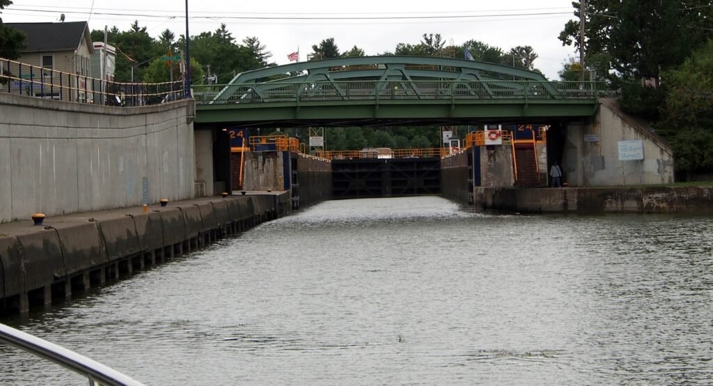 Erie Canal Lock E24 — Baldwinsville