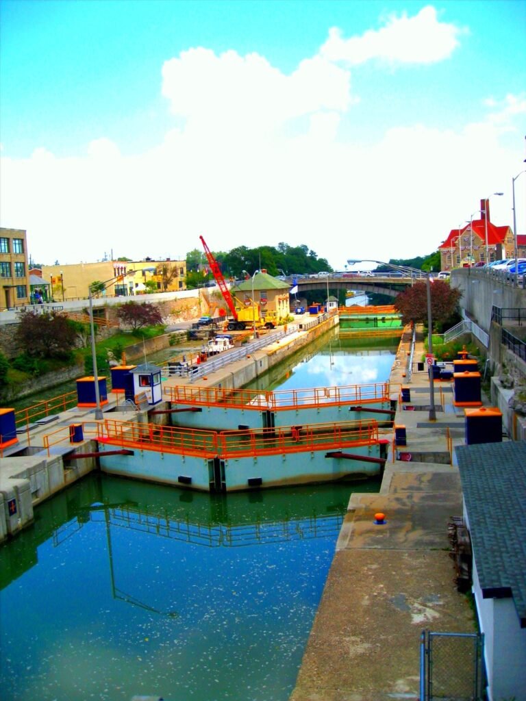Locks 34 and 35 at Lockport — the "siamese twins"