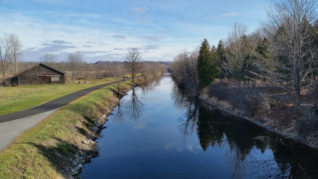 From Freight to Fun: The Canal’s Decline and Recreational Rebirth