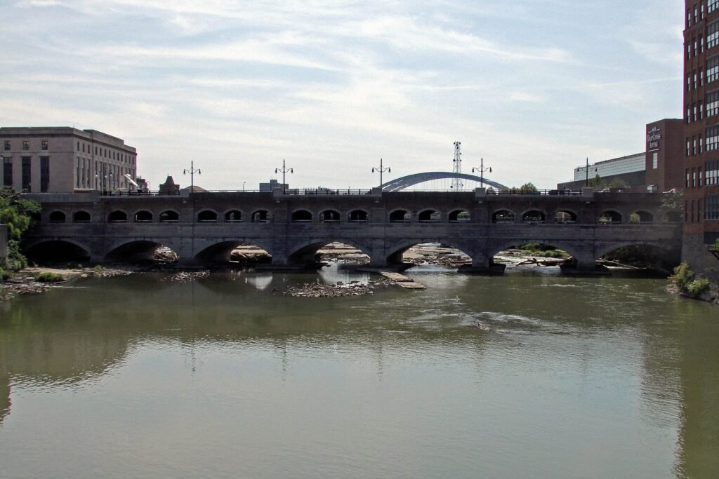 Genesee Aqueduct, Aqueduct Park
