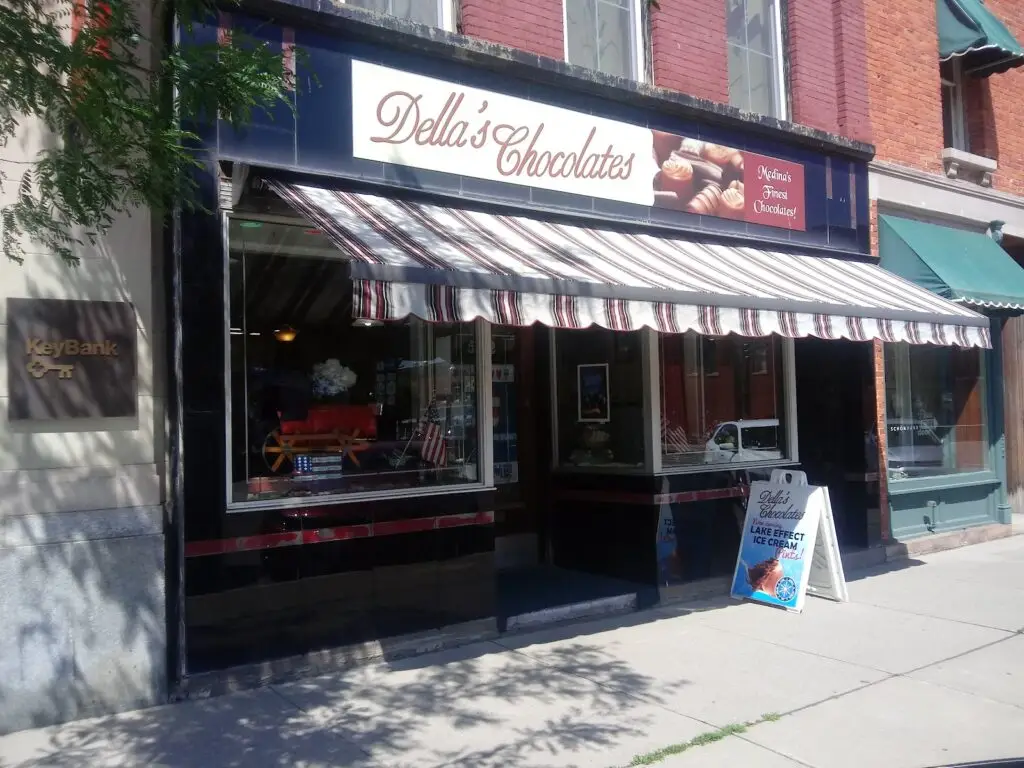 Della’s Chocolates