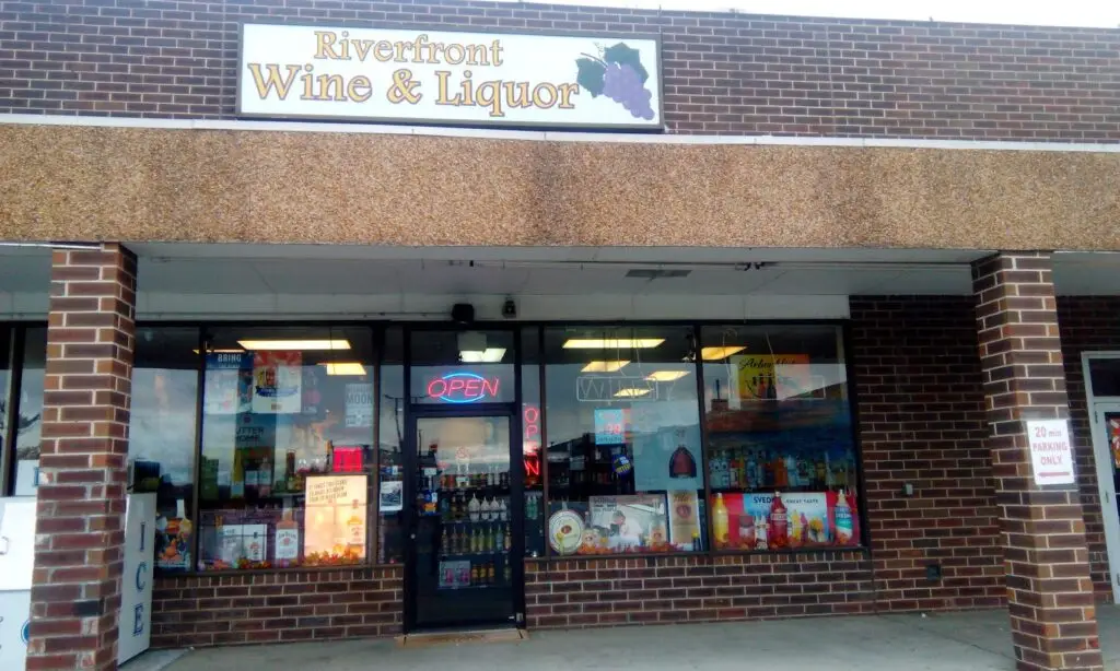 Riverfront Wine & Liquor