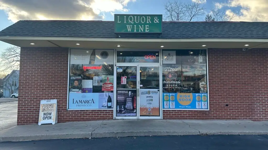 Fairport Liquor Store