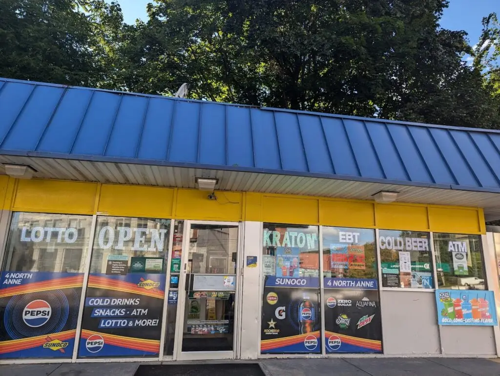 Sunoco / Runway Food Mart