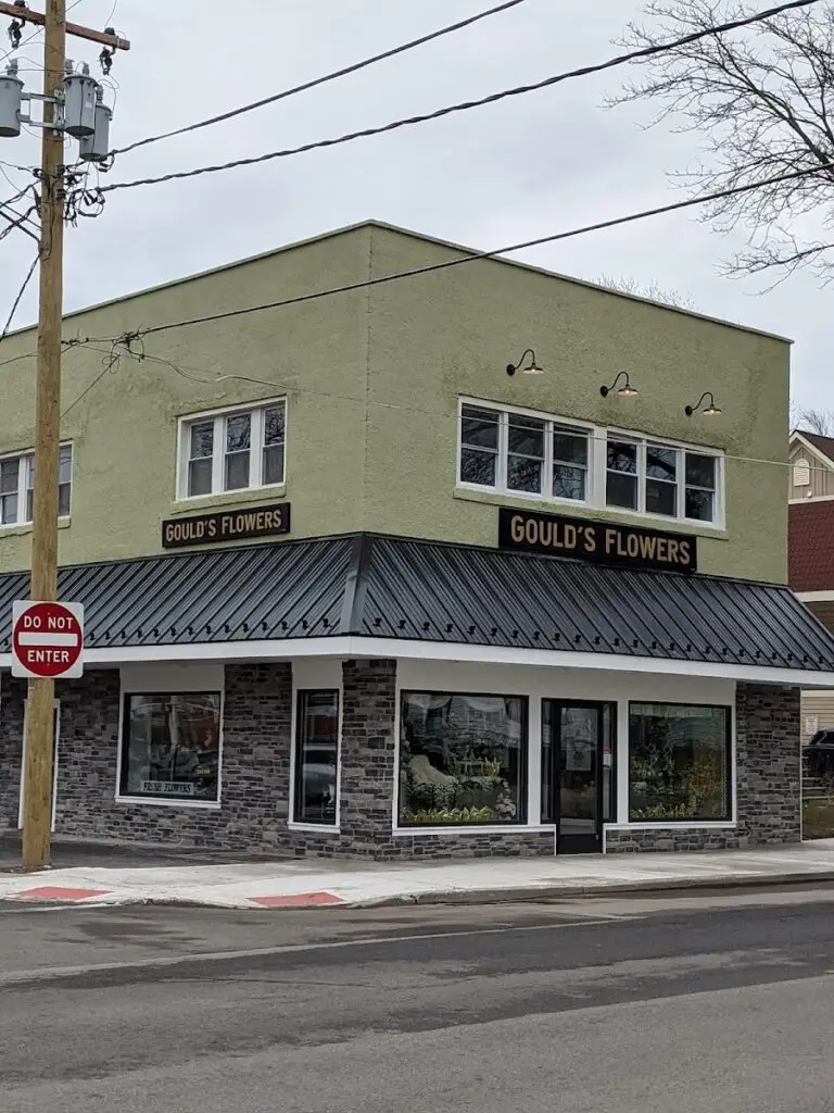 Gould’s Flowers & Gifts