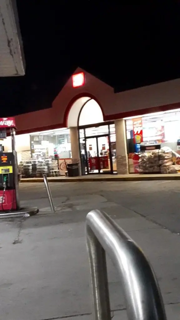 Speedway (148 N Genesee St)